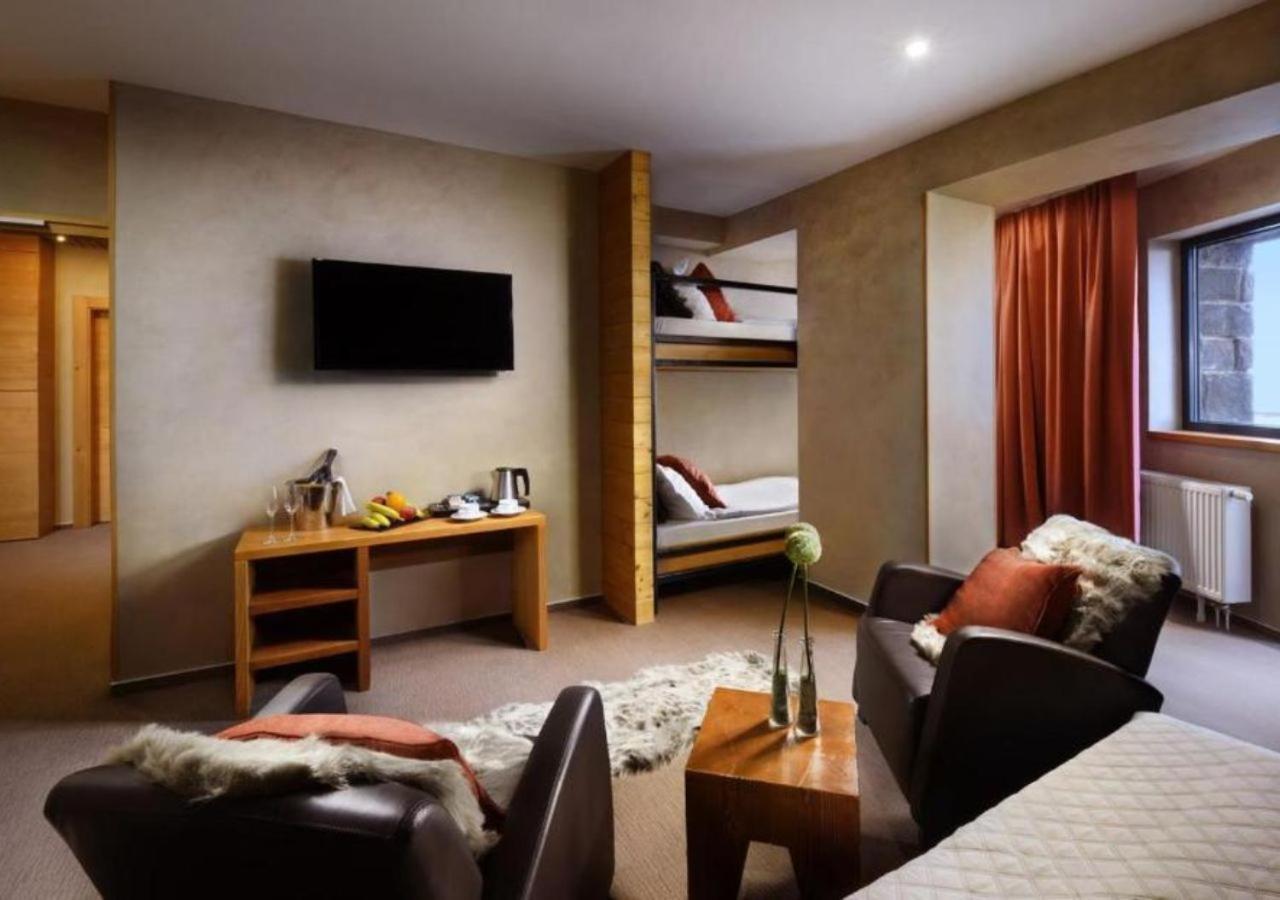 Noc Na Chopku, Rotunda Hotel Demanovska Dolina Bagian luar foto